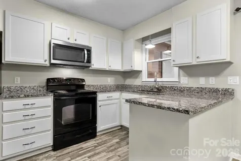 1330 5th Street NE Hickory NC 28601