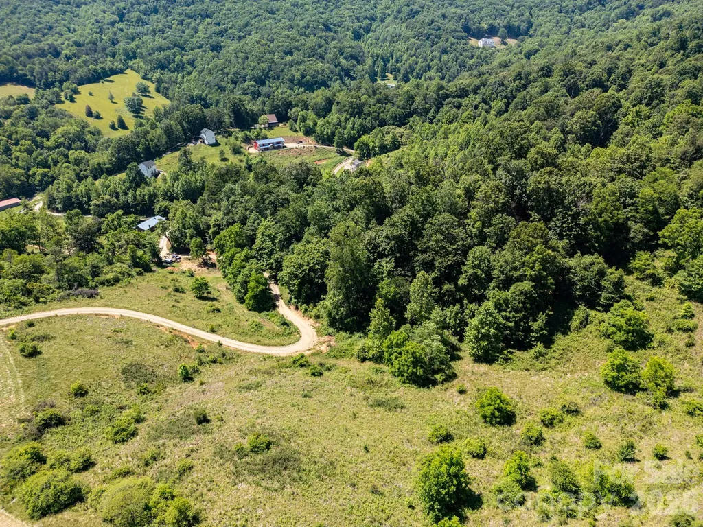 999 Murphy Cove Road Candler NC 28715