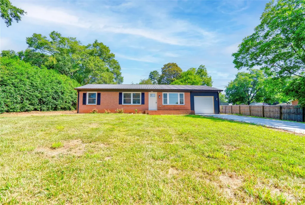2994 Lutz Boulevard Newton NC 28658