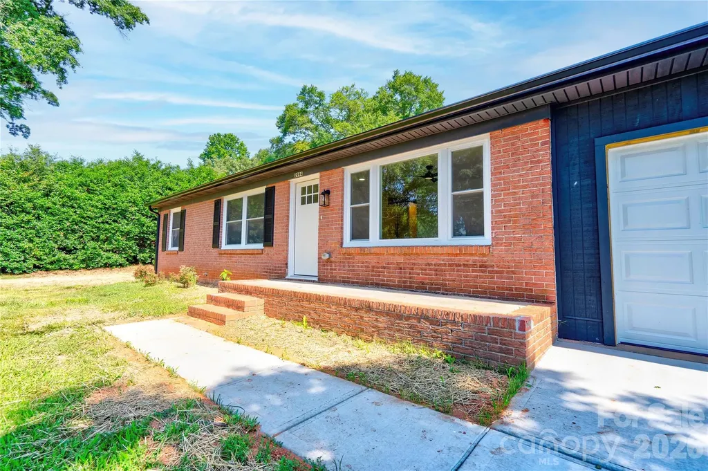2994 Lutz Boulevard Newton NC 28658