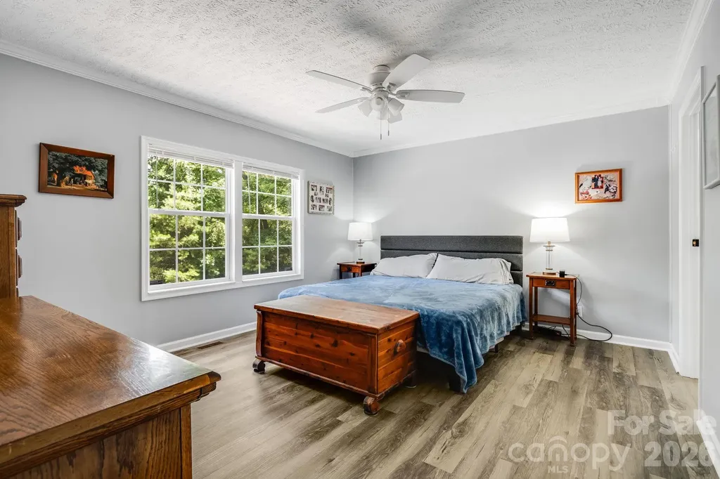 112 Reeves Road Leicester NC 28748