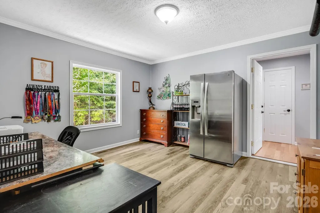 112 Reeves Road Leicester NC 28748