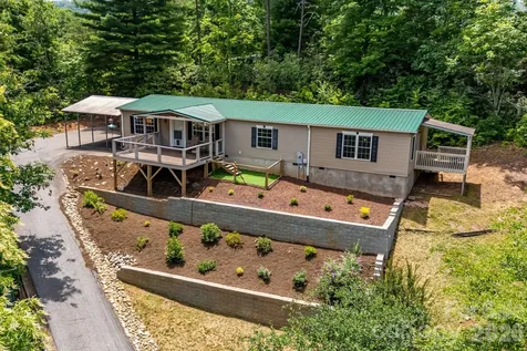 112 Reeves Road Leicester NC 28748
