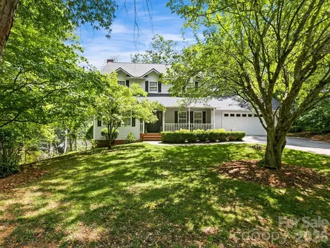 302 Shadecrest Lane Mills River NC 28759