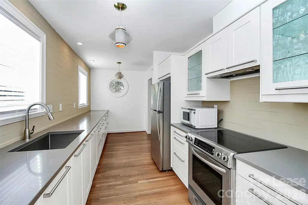 2019 Highland Street Charlotte NC 28208