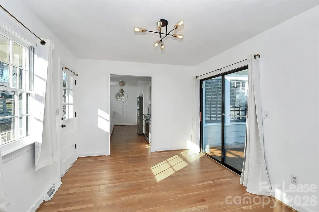 2019 Highland Street Charlotte NC 28208