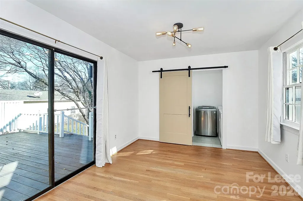 2019 Highland Street Charlotte NC 28208