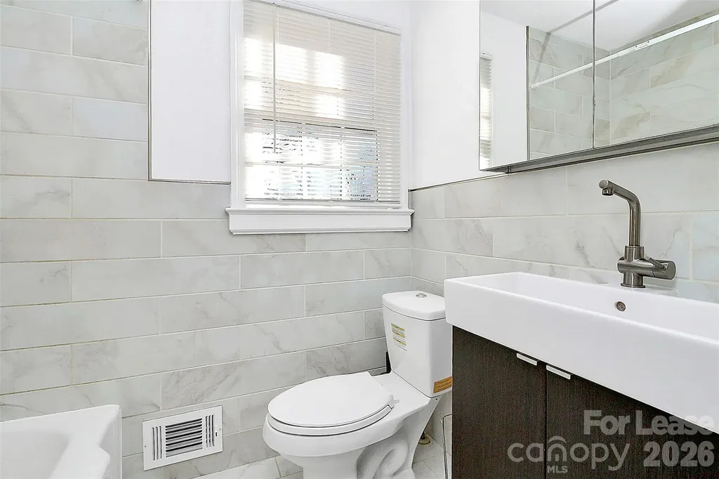 2019 Highland Street Charlotte NC 28208
