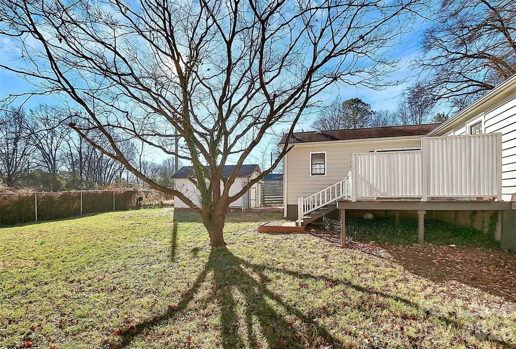 2019 Highland Street Charlotte NC 28208