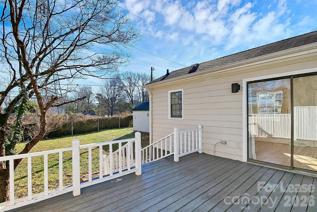 2019 Highland Street Charlotte NC 28208