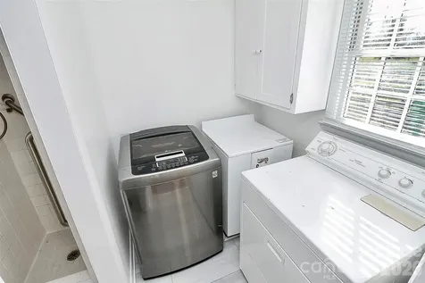 2019 Highland Street Charlotte NC 28208