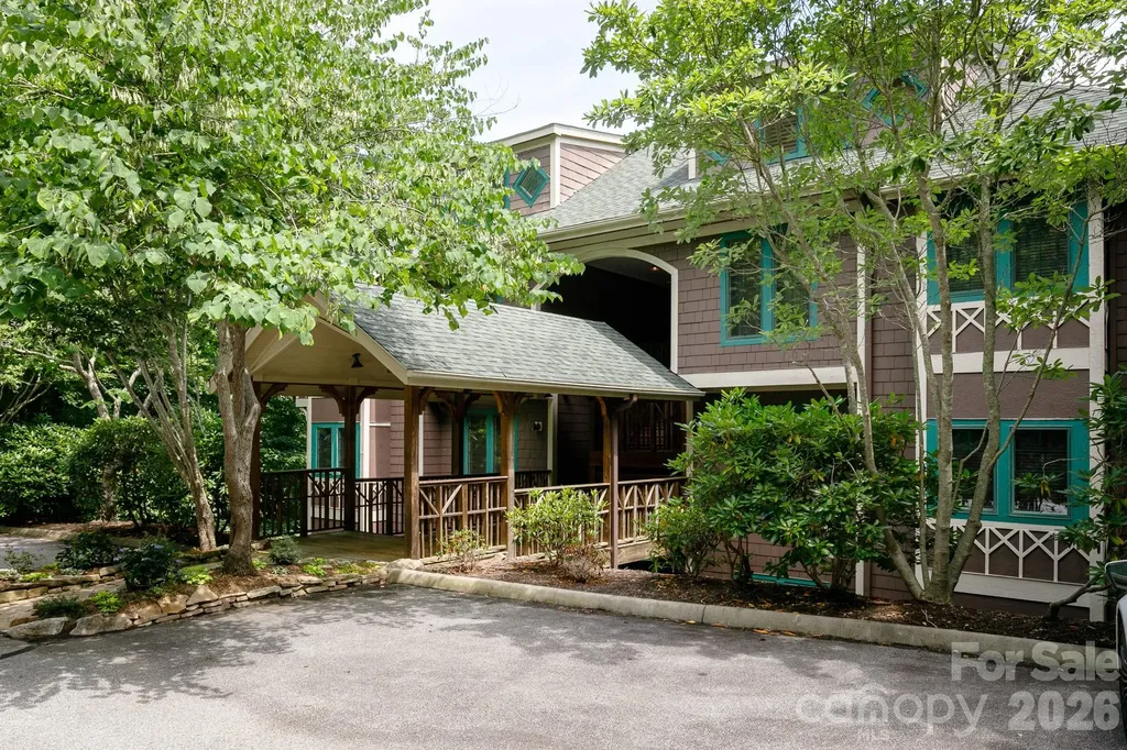 222 Creekside Way Burnsville NC 28714