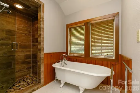 222 Creekside Way Burnsville NC 28714