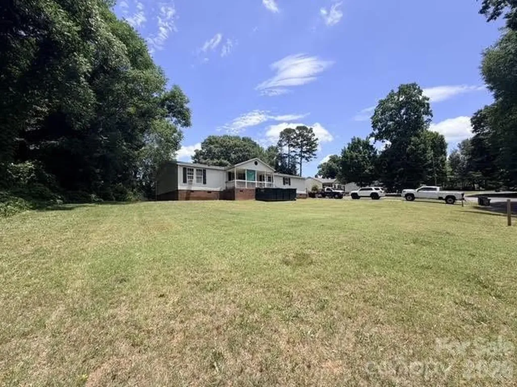 136 Green Drive Gastonia NC 28054