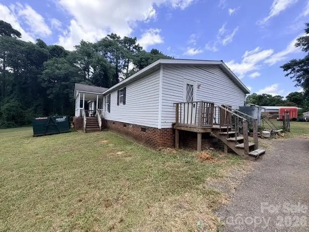 136 Green Drive Gastonia NC 28054