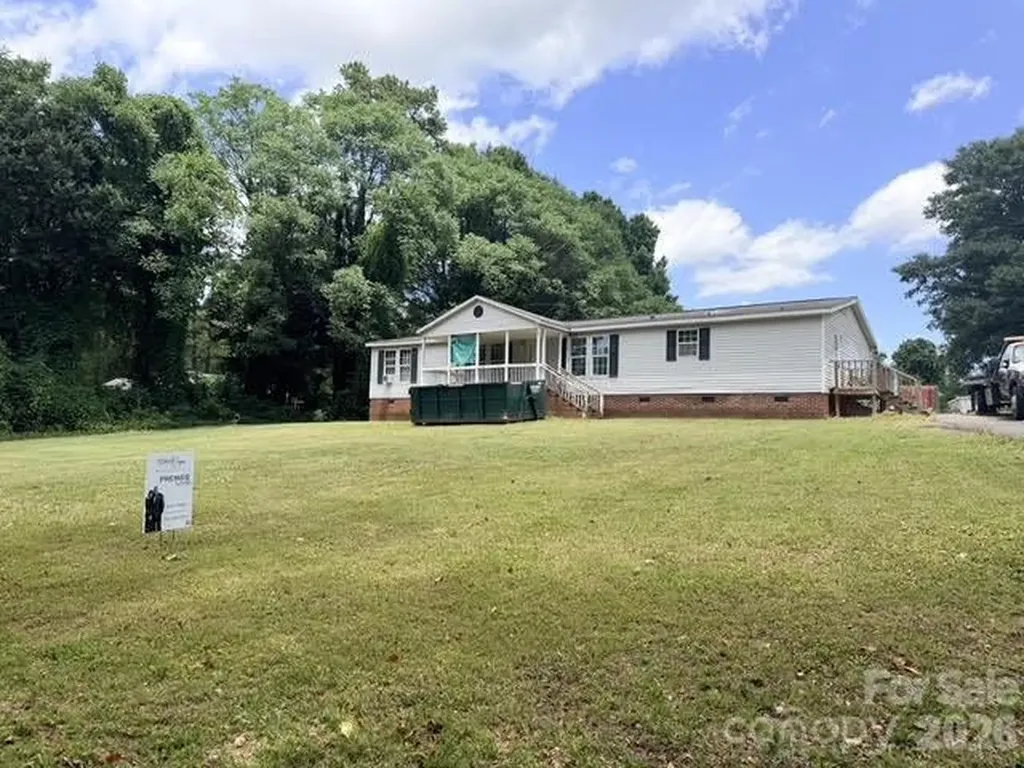 136 Green Drive Gastonia NC 28054