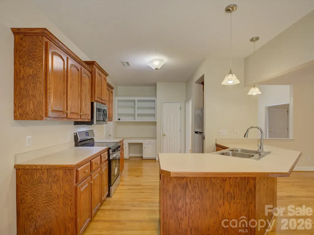 1527 Lavington Court Gastonia NC 28056