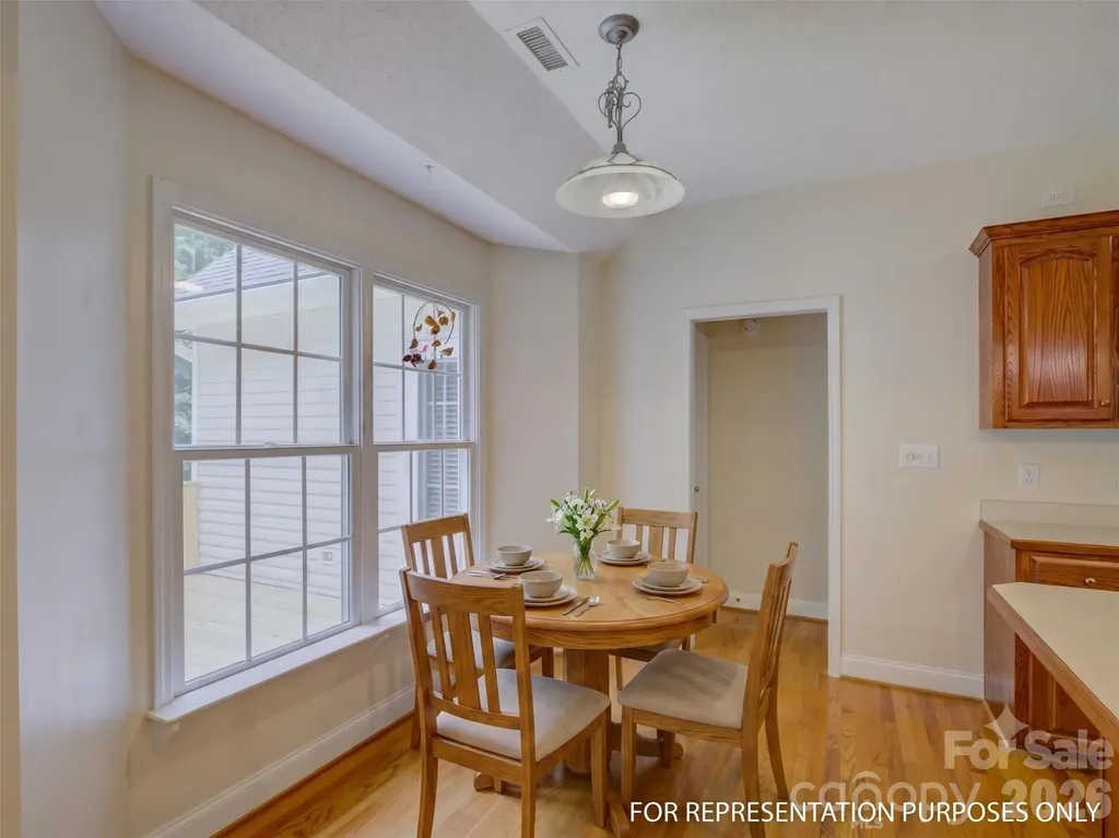 1527 Lavington Court Gastonia NC 28056