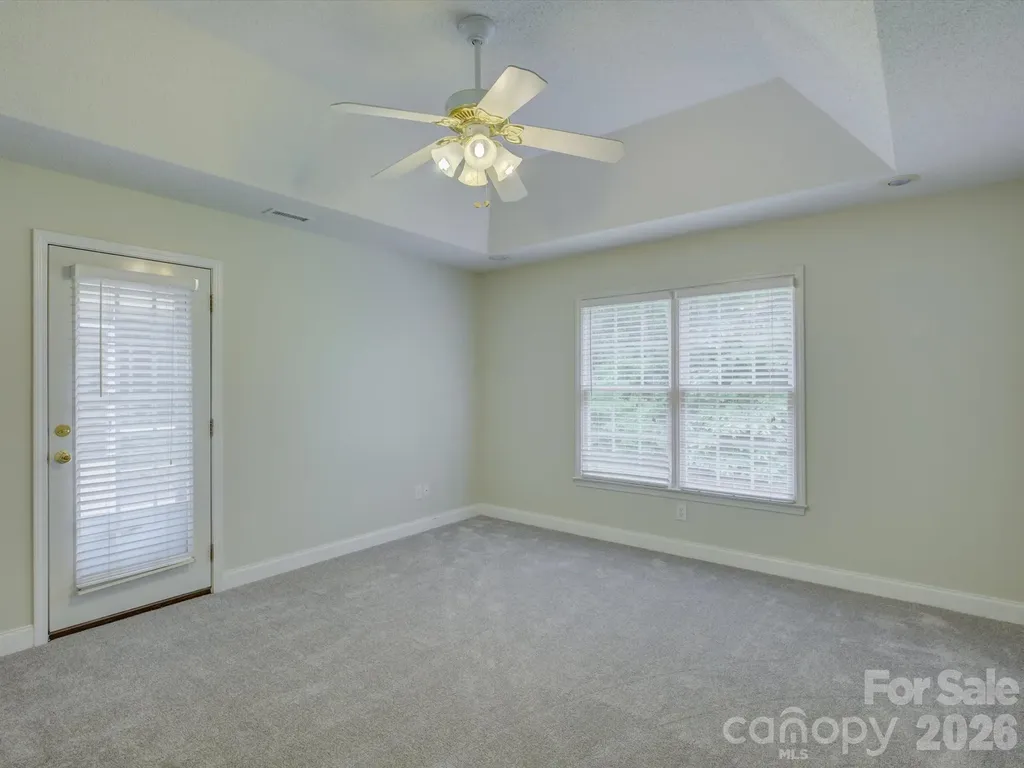 1527 Lavington Court Gastonia NC 28056