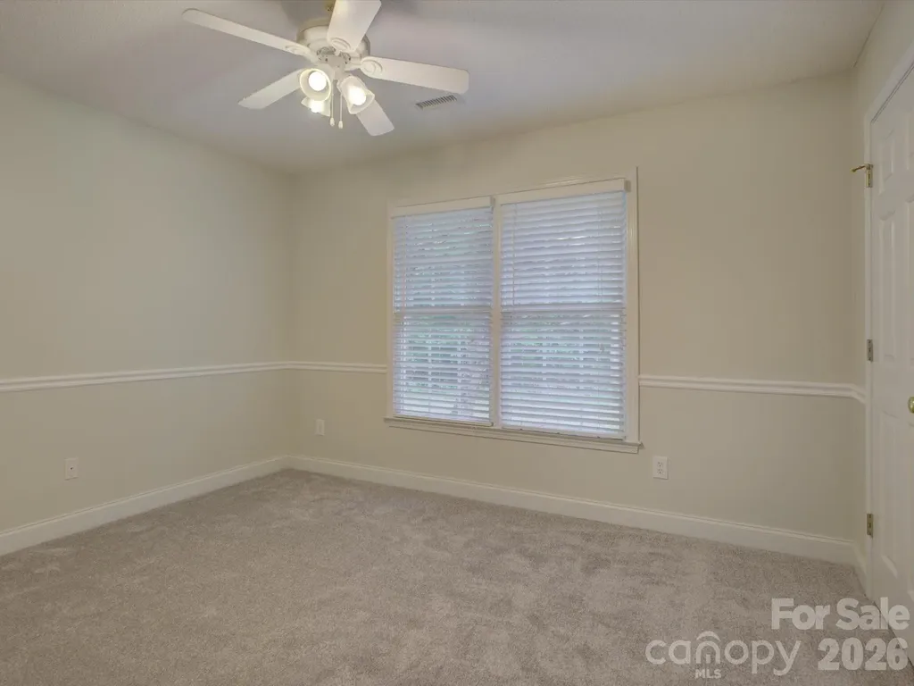 1527 Lavington Court Gastonia NC 28056
