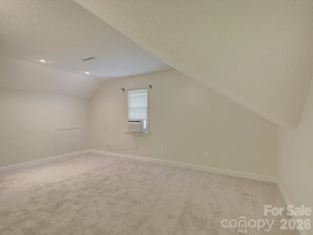 1527 Lavington Court Gastonia NC 28056