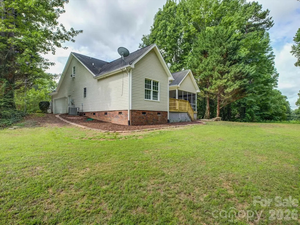 1527 Lavington Court Gastonia NC 28056