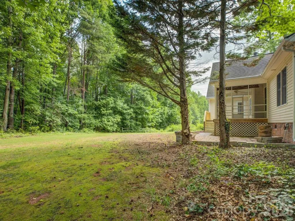 1527 Lavington Court Gastonia NC 28056