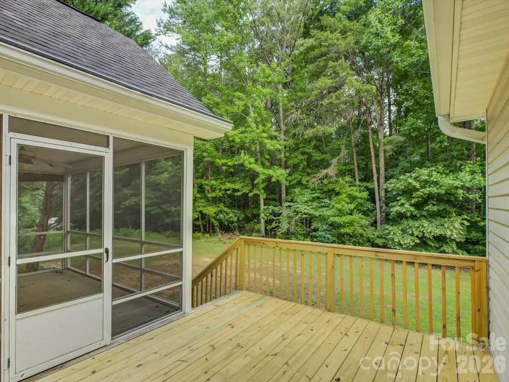 1527 Lavington Court Gastonia NC 28056