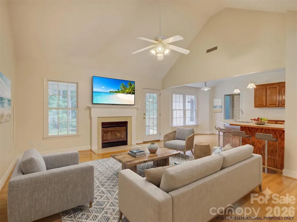 1527 Lavington Court Gastonia NC 28056