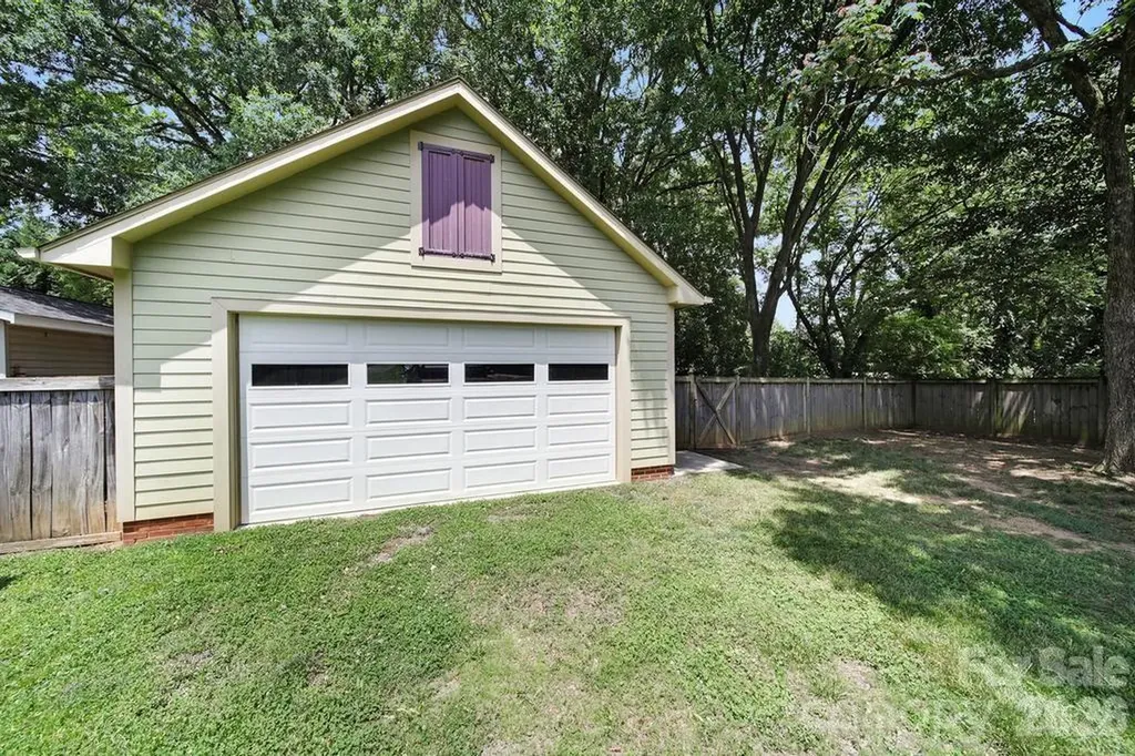 2715 Springway Drive Charlotte NC 28205