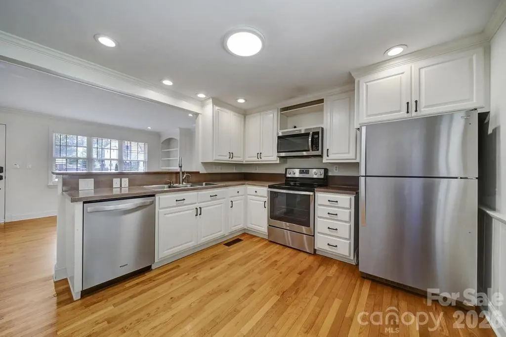 2715 Springway Drive Charlotte NC 28205