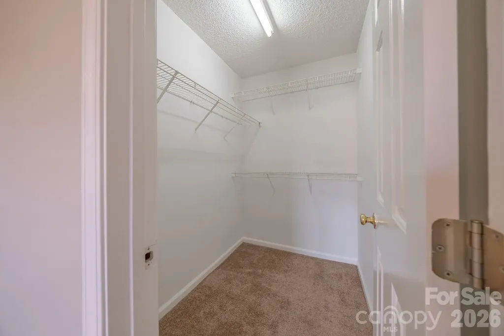 3003 Fairglen Road Charlotte NC 28269