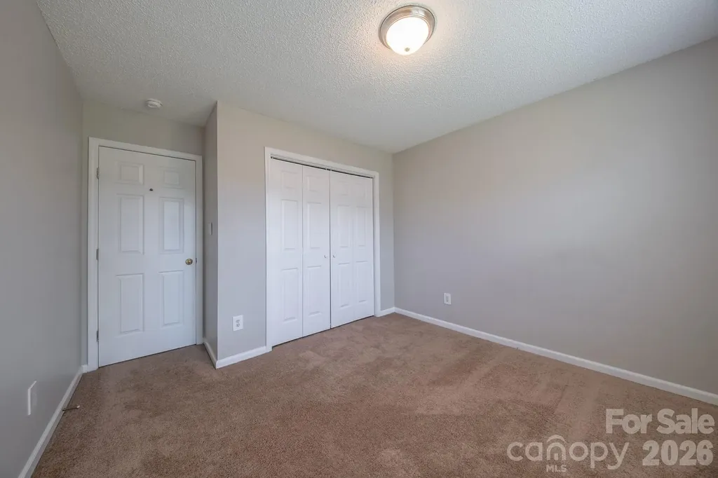 3003 Fairglen Road Charlotte NC 28269