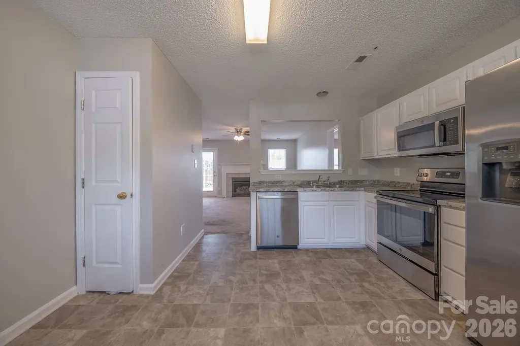 3003 Fairglen Road Charlotte NC 28269