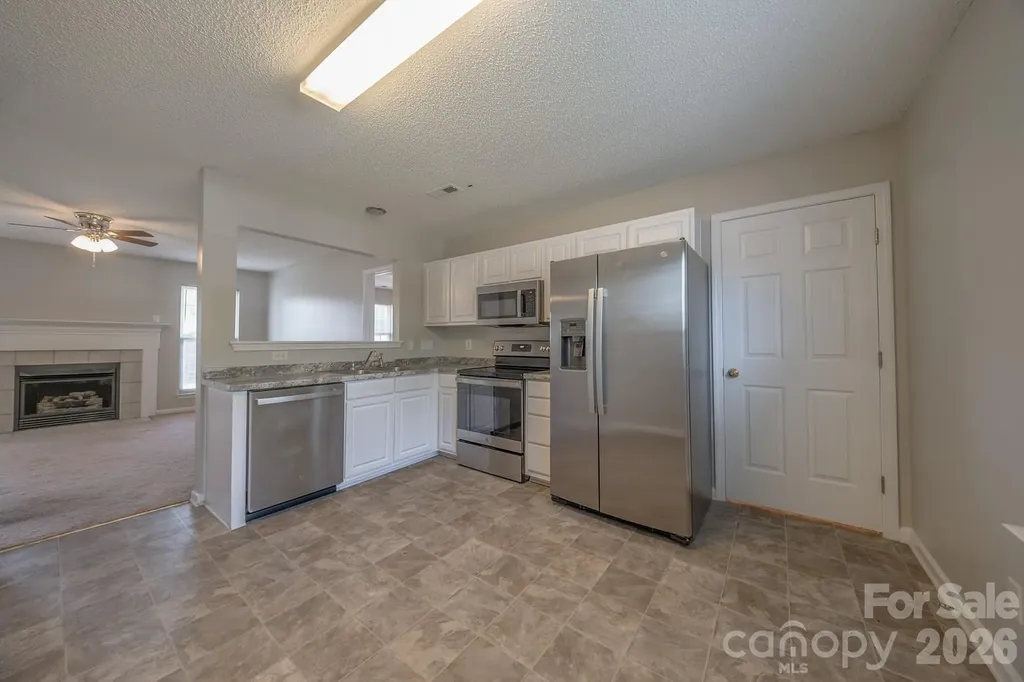 3003 Fairglen Road Charlotte NC 28269