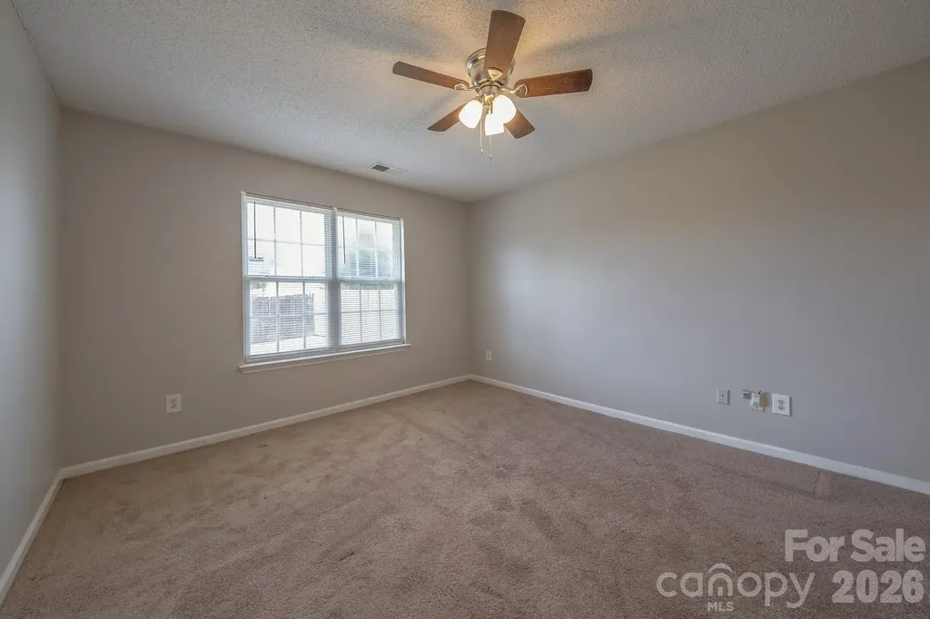 3003 Fairglen Road Charlotte NC 28269
