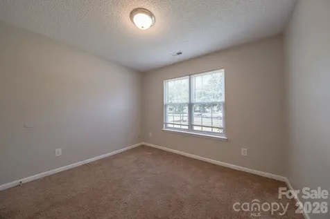 3003 Fairglen Road Charlotte NC 28269