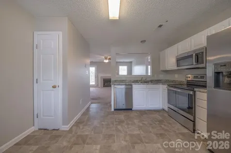 3003 Fairglen Road Charlotte NC 28269