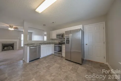 3003 Fairglen Road Charlotte NC 28269
