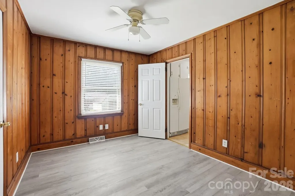 2032 Eastway Drive Charlotte NC 28205