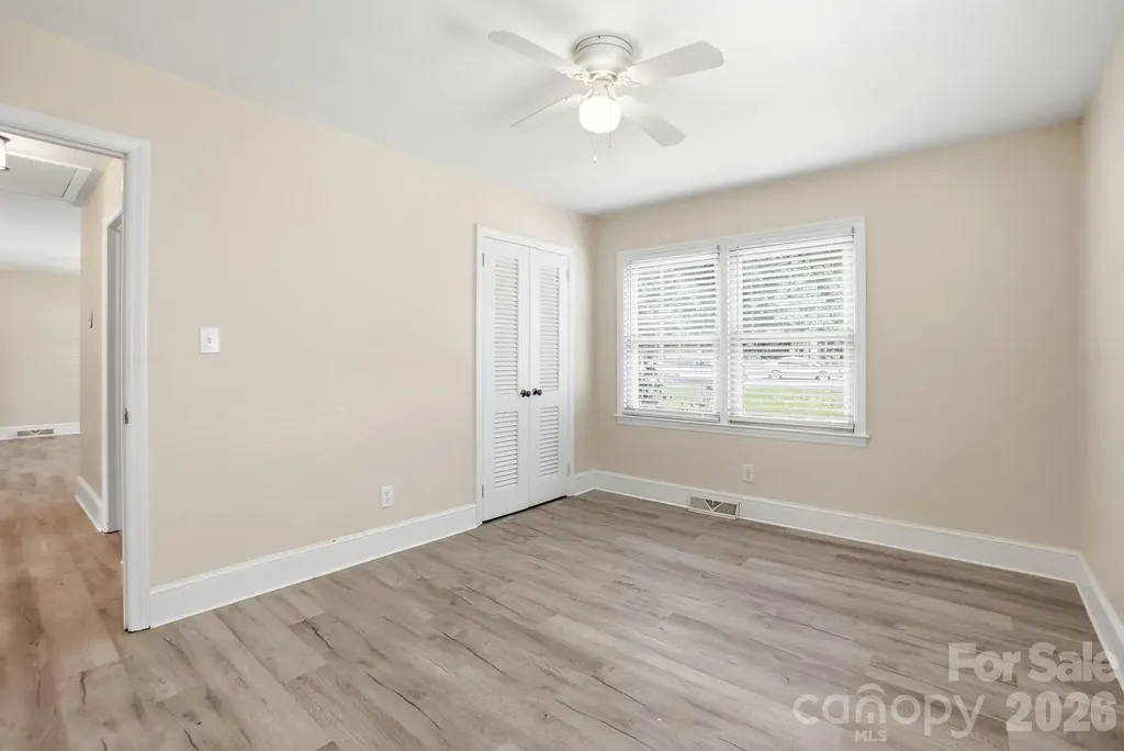 2032 Eastway Drive Charlotte NC 28205