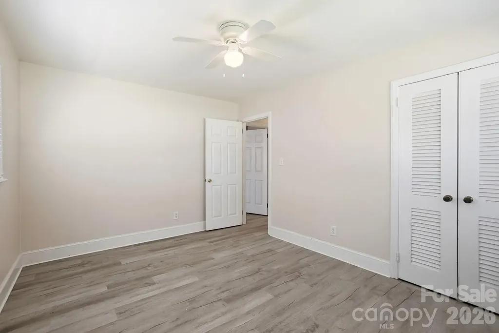 2032 Eastway Drive Charlotte NC 28205