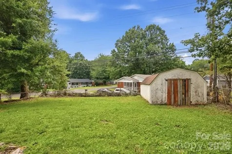 2032 Eastway Drive Charlotte NC 28205