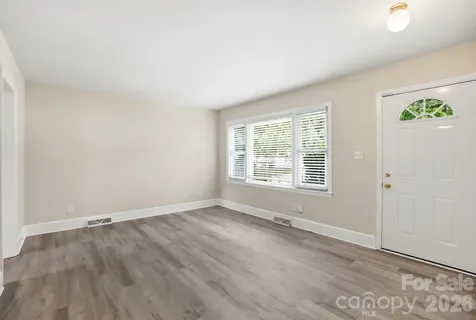 2032 Eastway Drive Charlotte NC 28205
