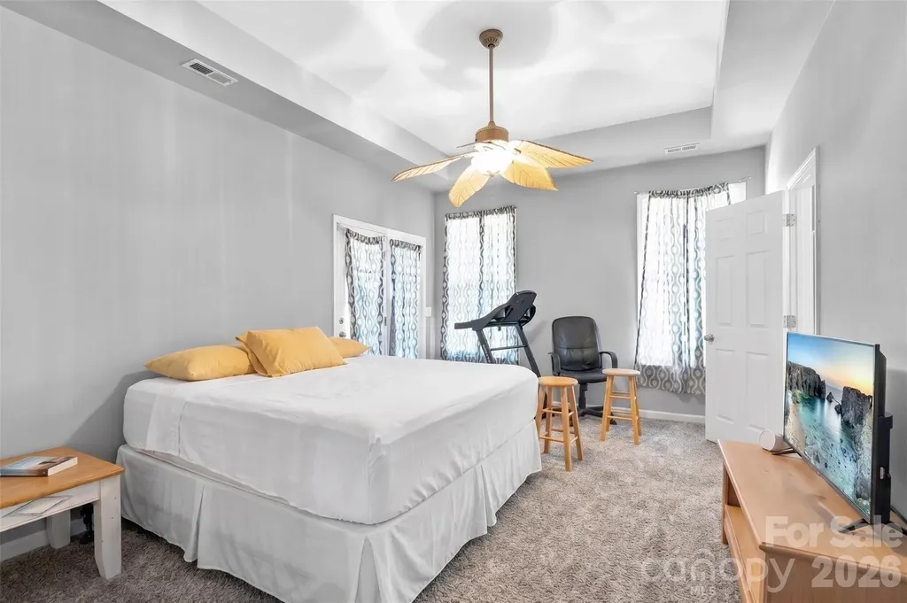 4628 Bonroi Avenue Charlotte NC 28213