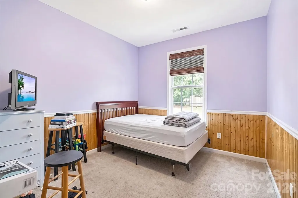 4628 Bonroi Avenue Charlotte NC 28213