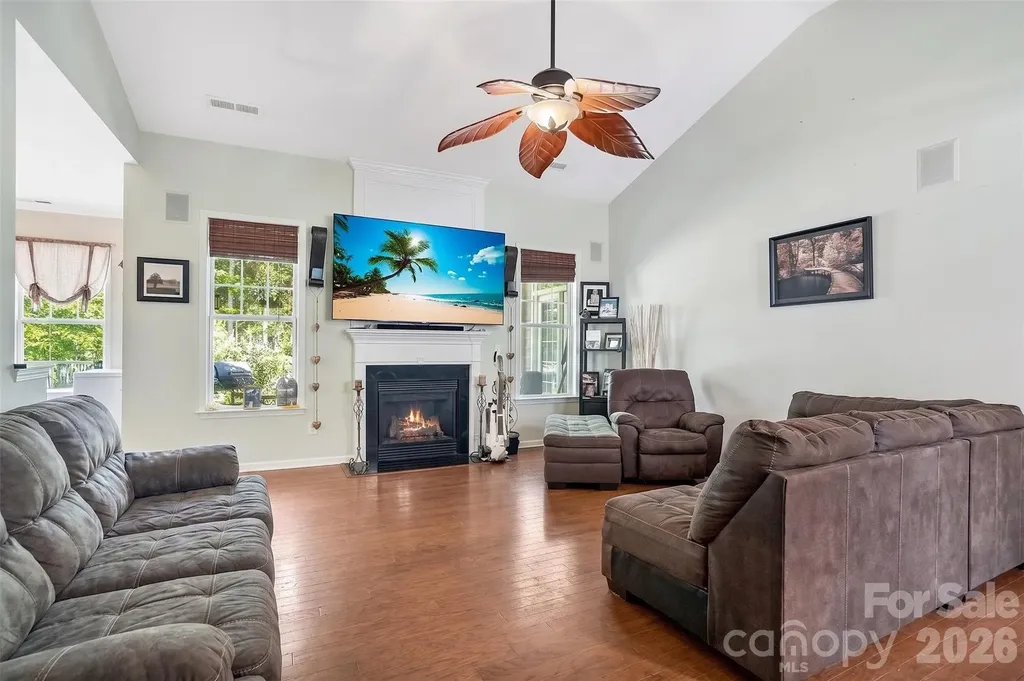 4628 Bonroi Avenue Charlotte NC 28213
