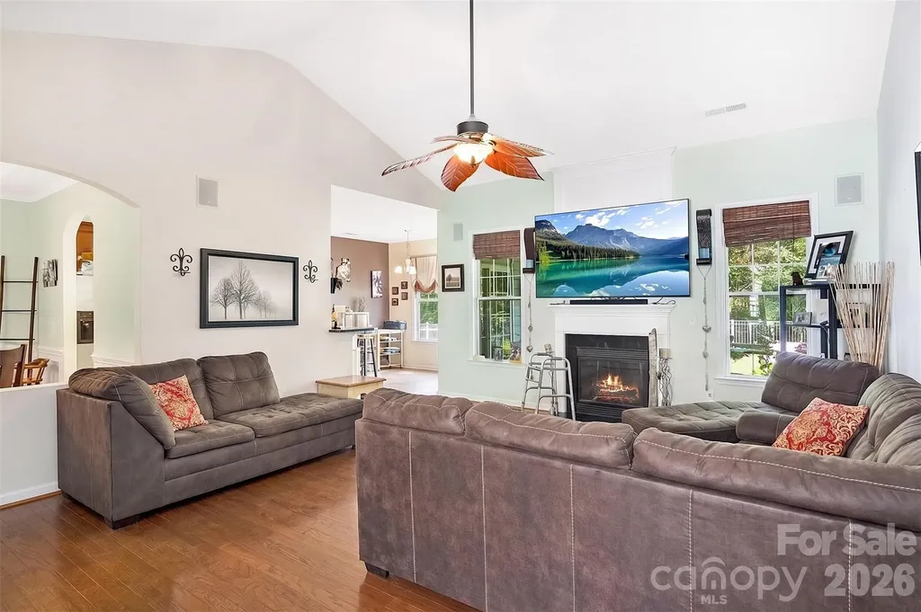 4628 Bonroi Avenue Charlotte NC 28213