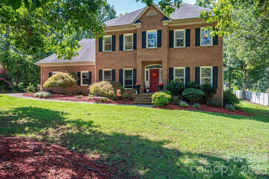 109 Nemans Cove Cherryville NC 28021