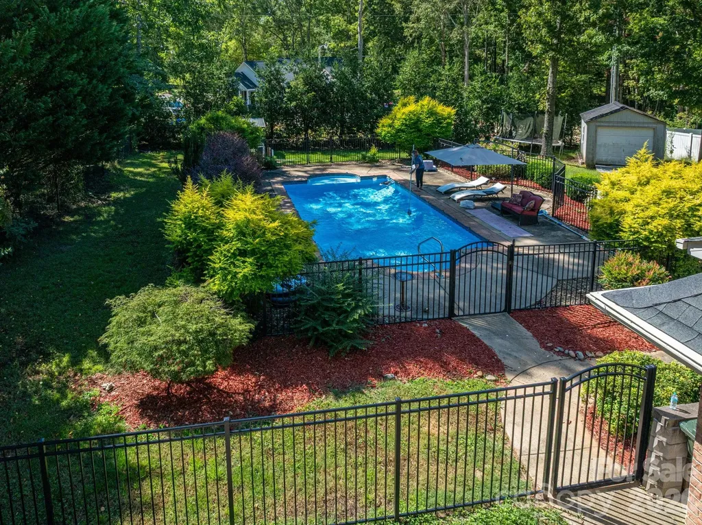 109 Nemans Cove Cherryville NC 28021